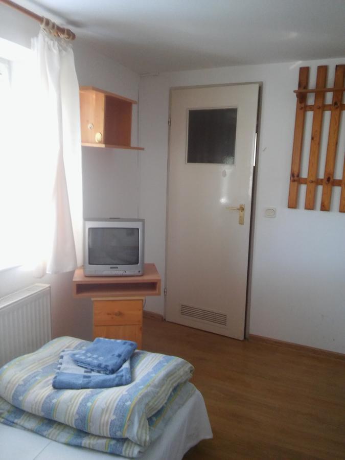 קולובז'ג Motel Ararat מראה חיצוני תמונה