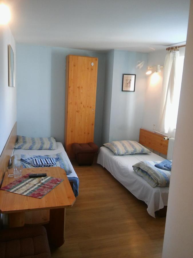 קולובז'ג Motel Ararat מראה חיצוני תמונה