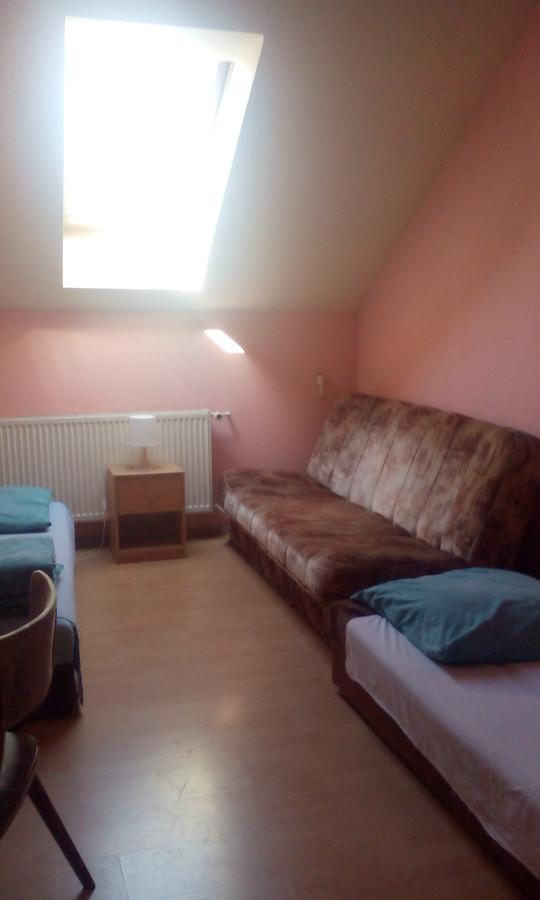 קולובז'ג Motel Ararat מראה חיצוני תמונה
