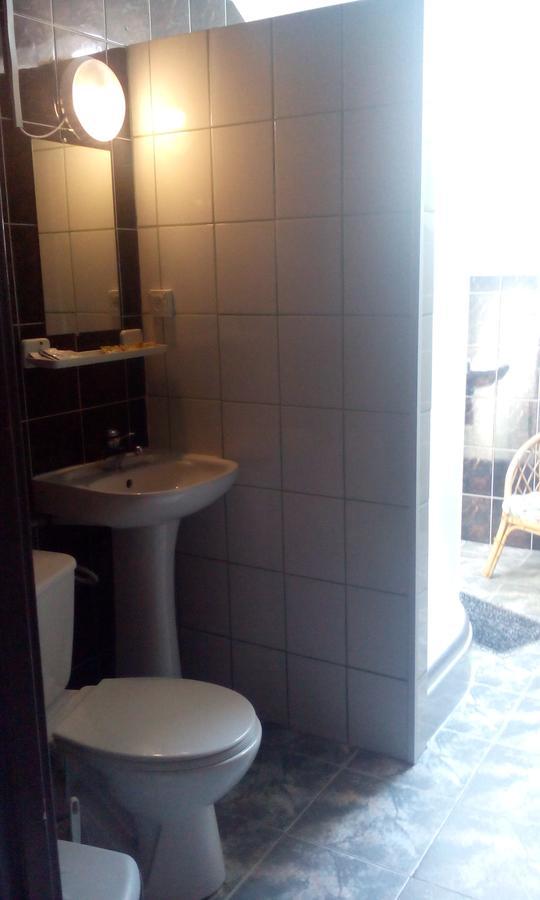 קולובז'ג Motel Ararat מראה חיצוני תמונה