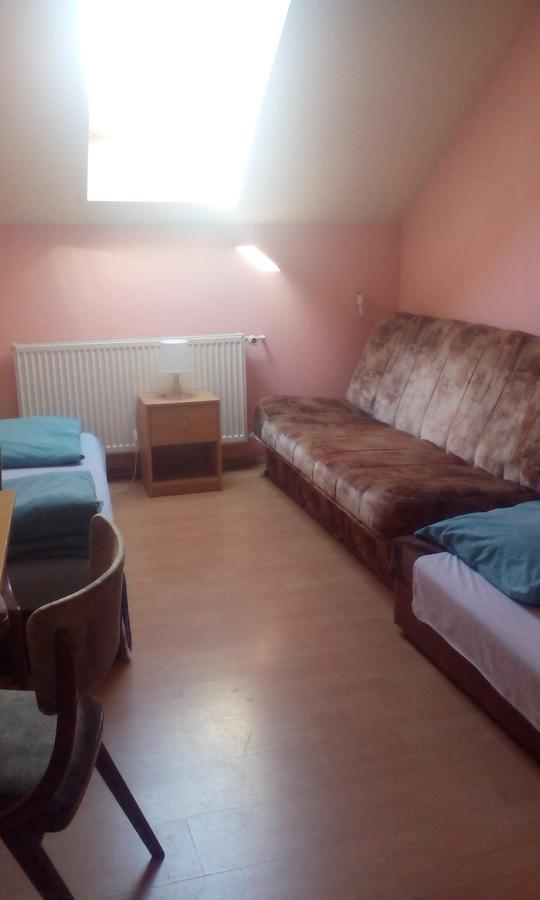 קולובז'ג Motel Ararat מראה חיצוני תמונה